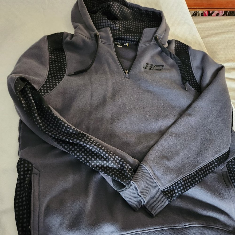 Mens under armour black/gray hoodie size xl